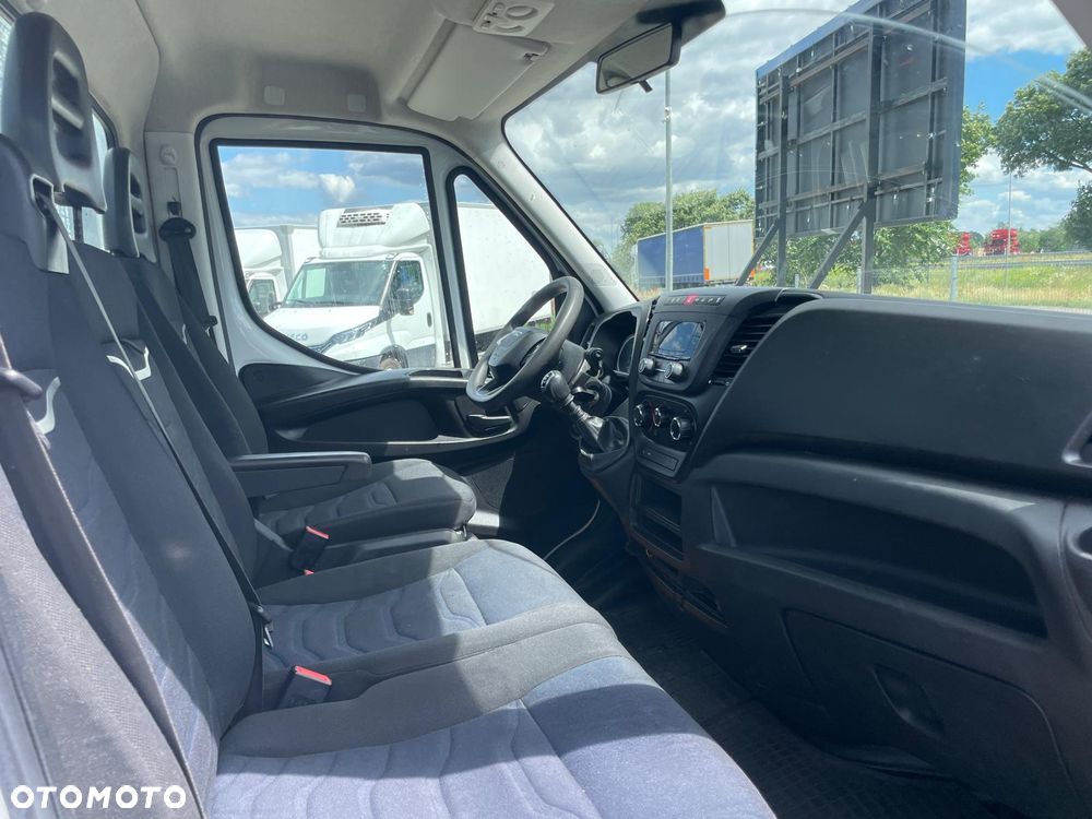 Iveco 50C16  Wywrotka Trójstronna DMC 3500 kg! - 18