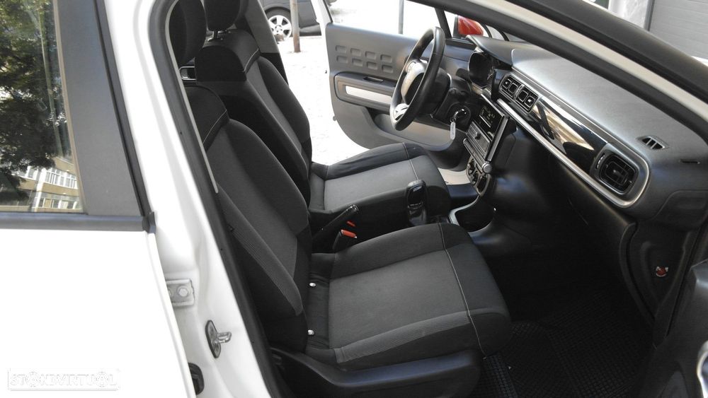 Citroën C3 1.2 PureTech Feel - 23