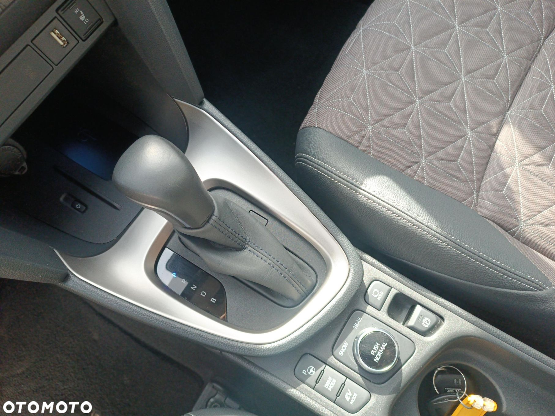 Toyota Yaris Cross Hybrid 1.5 Executive 4x4 - 20