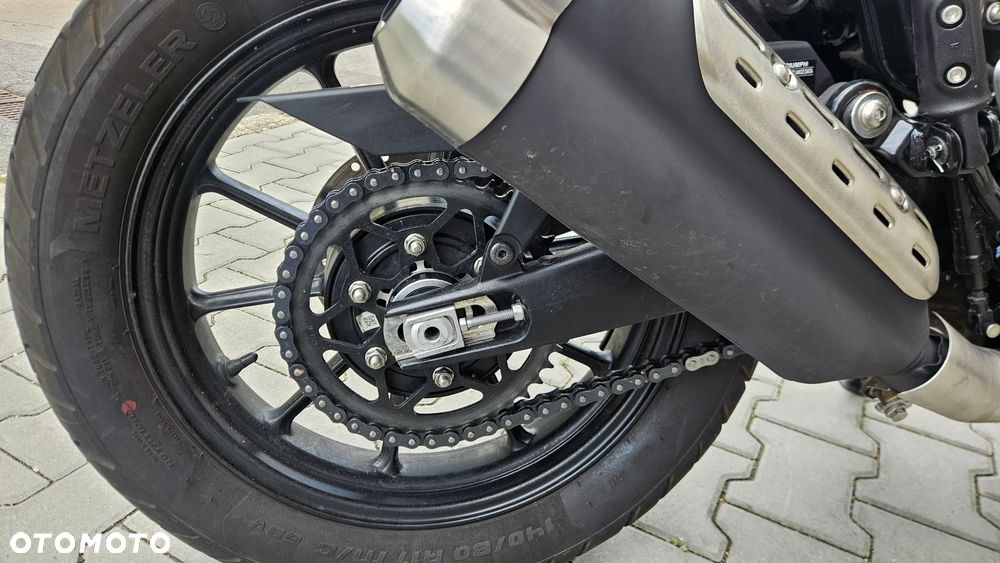 Triumph Scrambler - 2