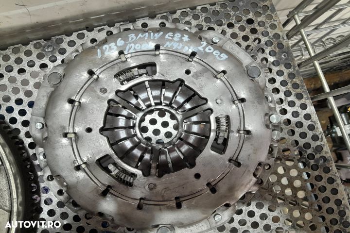 Kit ambreiaj 323078710 / 4150552 323078710 / 4150552 BMW Seria 1 E81/ - 4
