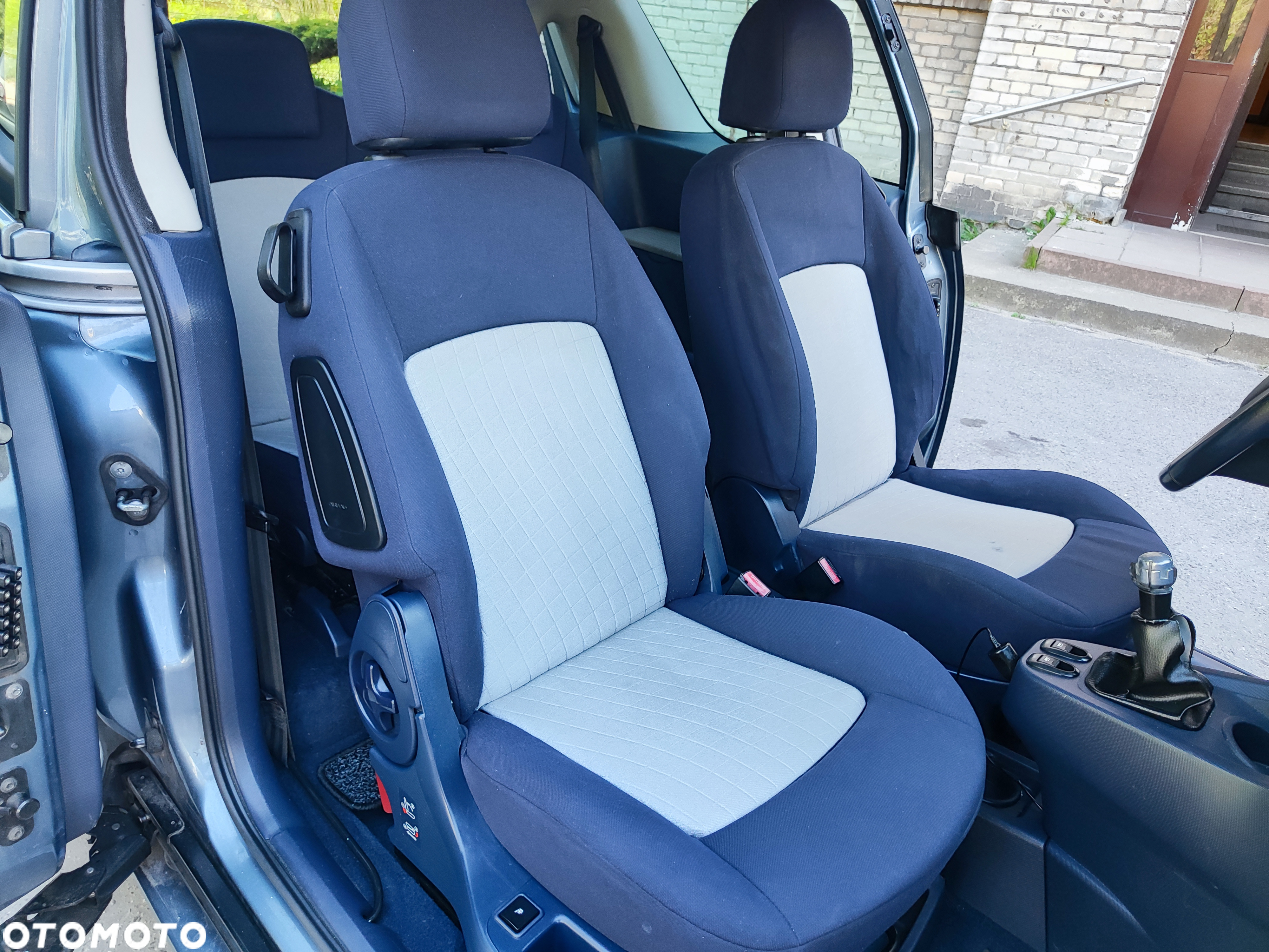 Peugeot 1007 HDi 70 Tendance - 15