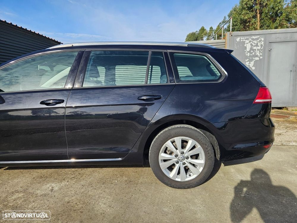 VW Golf Variant 1.6 TDi Confortline - 15