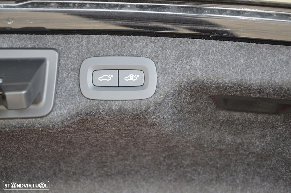 Volvo S90 2.0 T8 PHEV Plus Dark AWD - 9