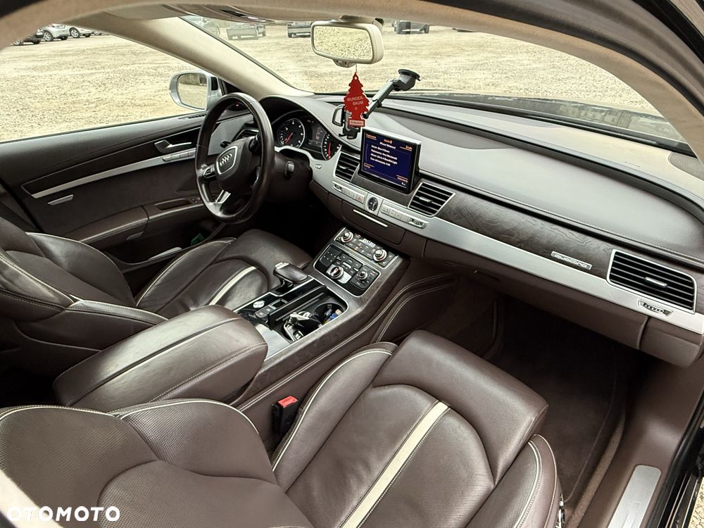 Audi A8 - 6