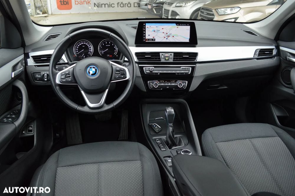 BMW X1 xDrive25e xLine - 32