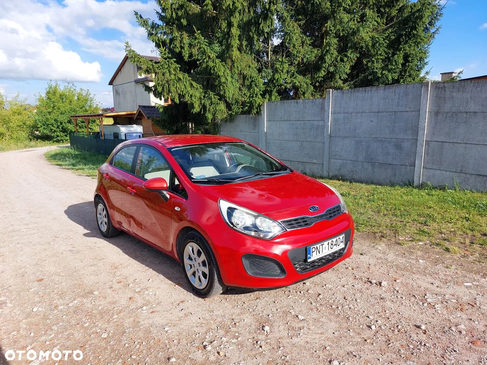 Kia Rio - 2