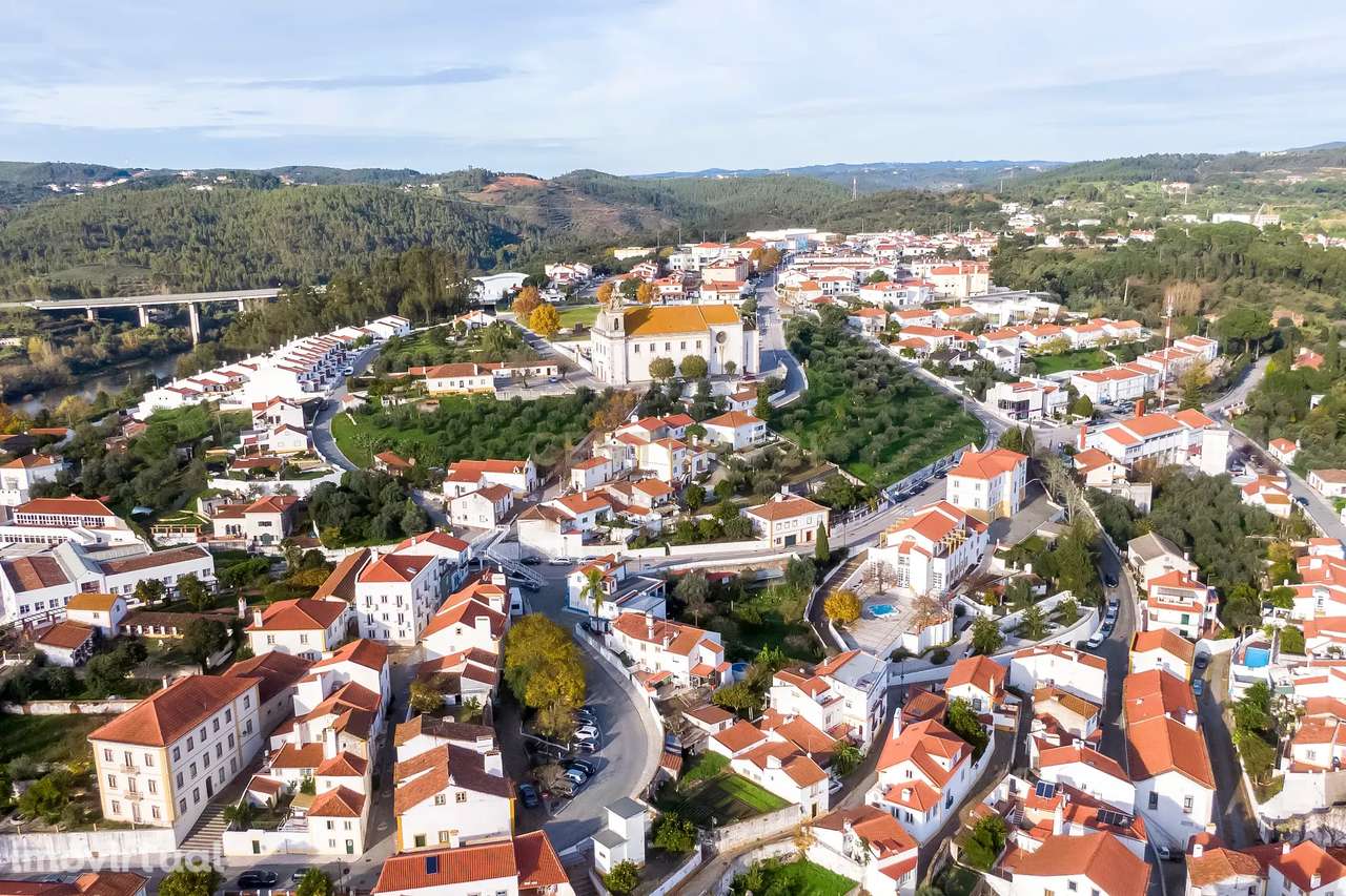 Moradia T4 isolada fase inicial de Construção - Grande imagem: 5/19