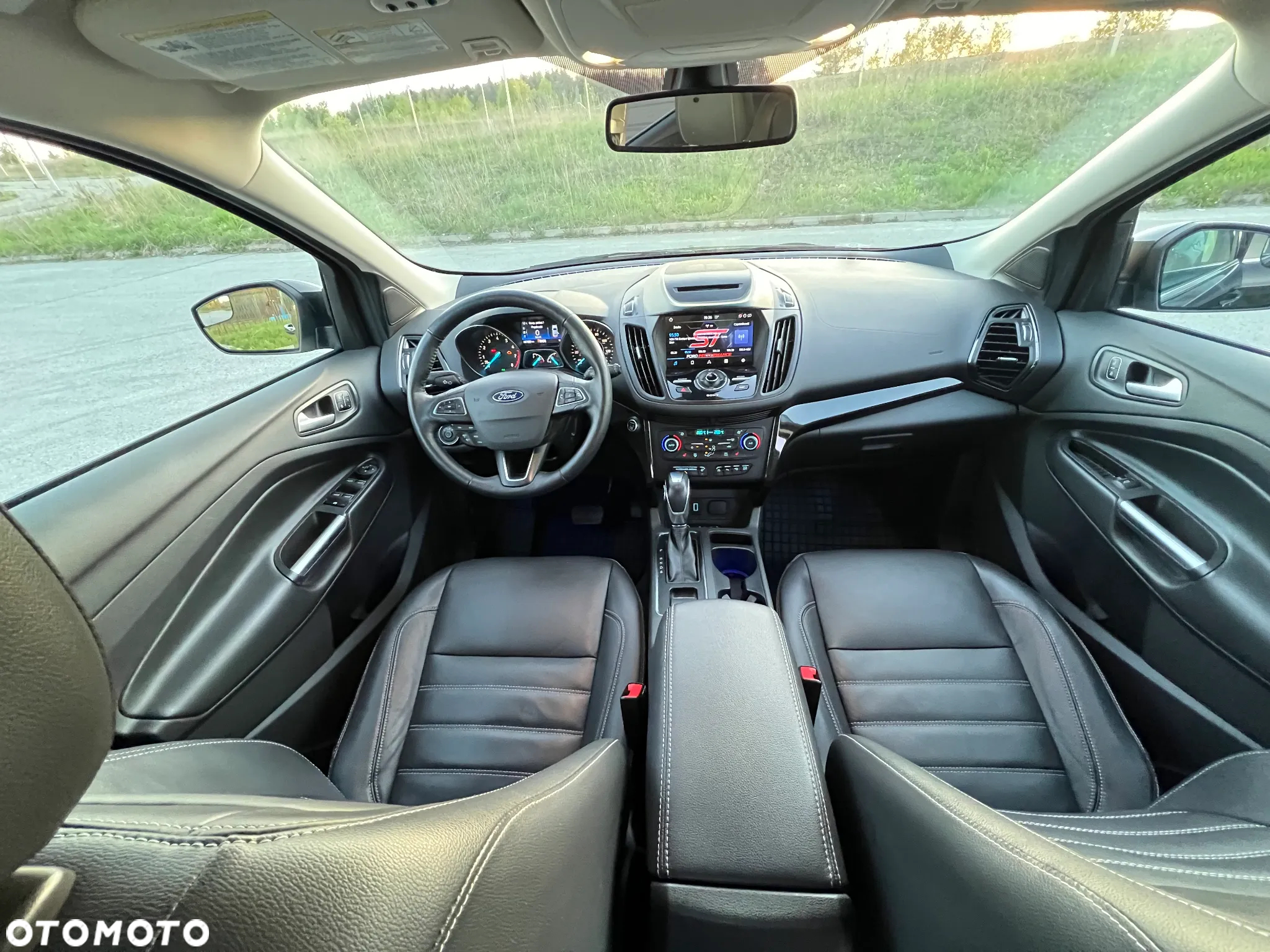 Ford Kuga - 17