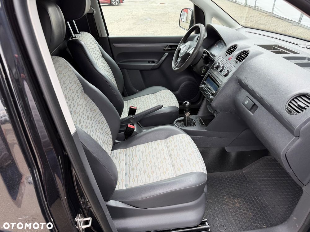 Volkswagen Caddy III - 16