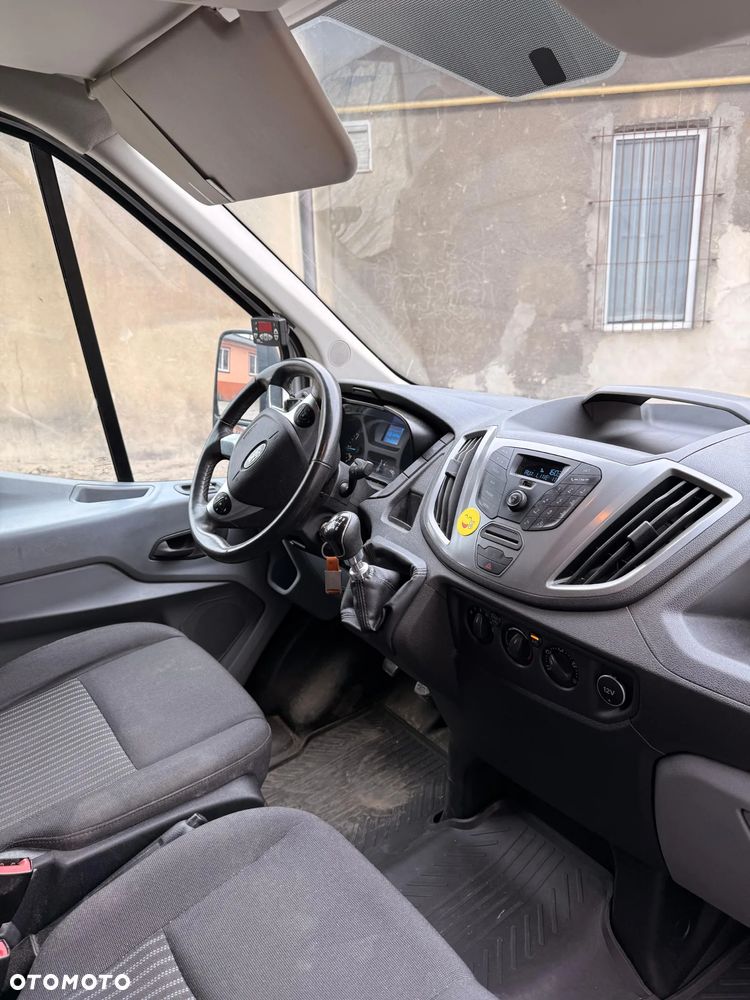 Ford Transit - 10