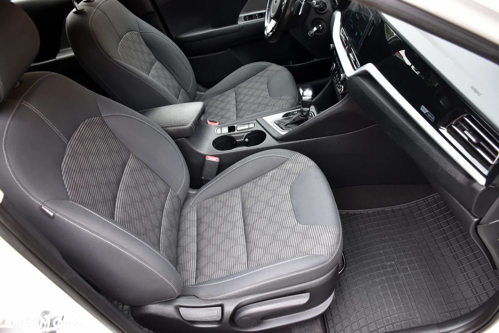 Kia Niro 1.6 GDI Hybrid M - 21