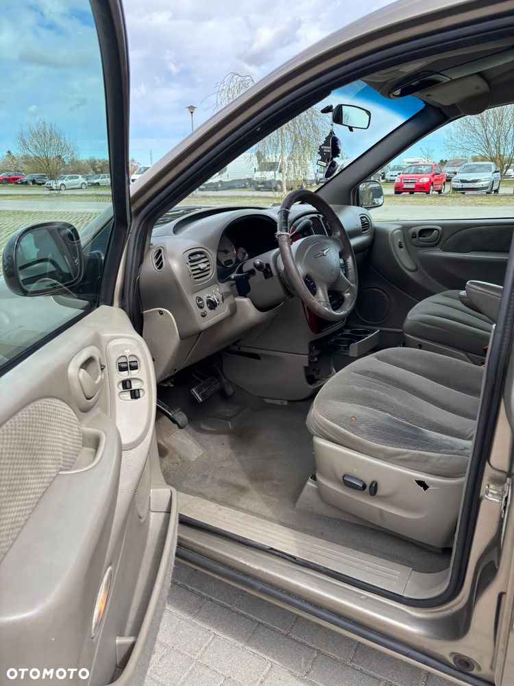 Chrysler Grand Voyager 2.8 CRD Executive LX S&G - 12