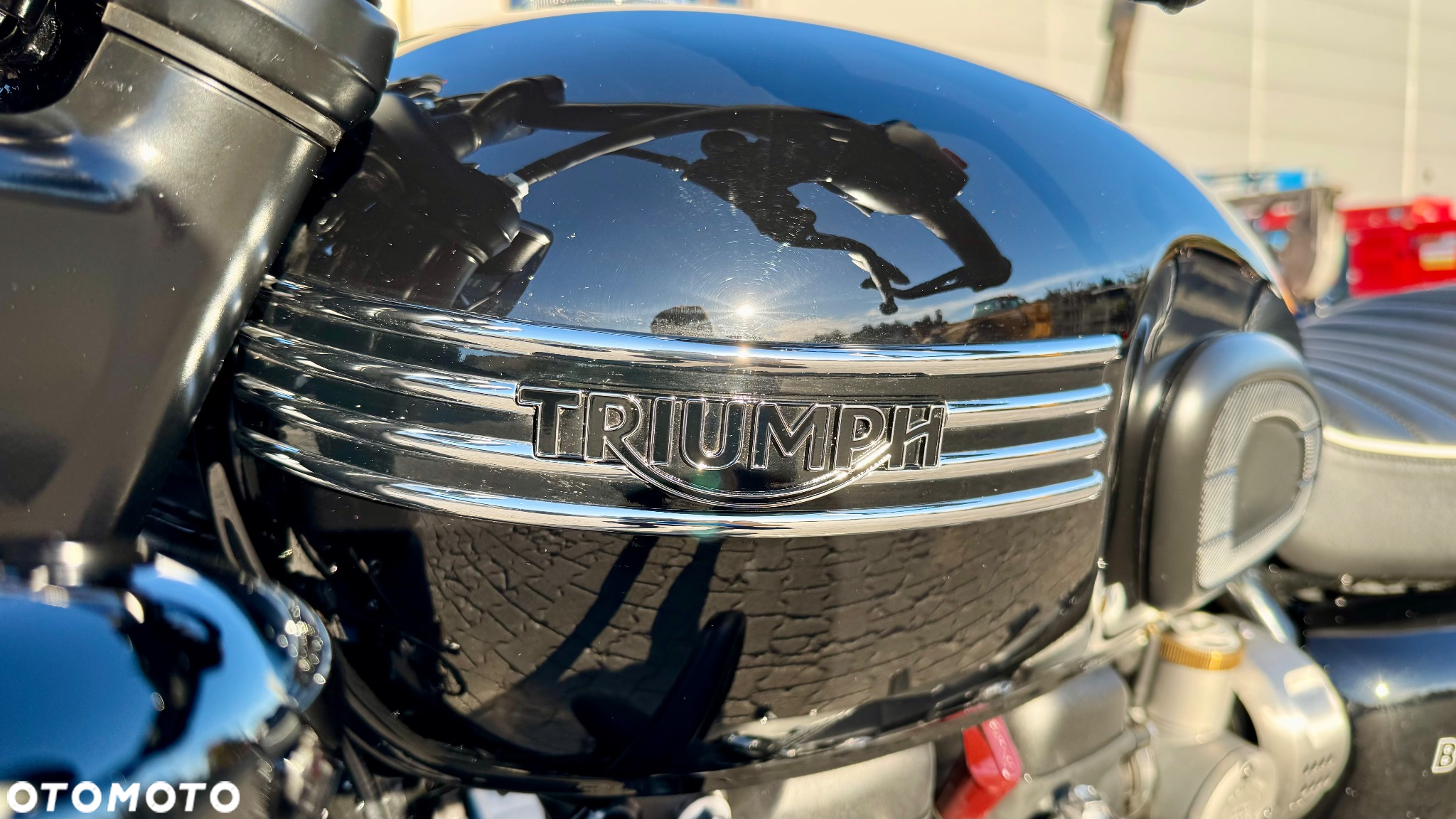 Triumph Bonneville - 10