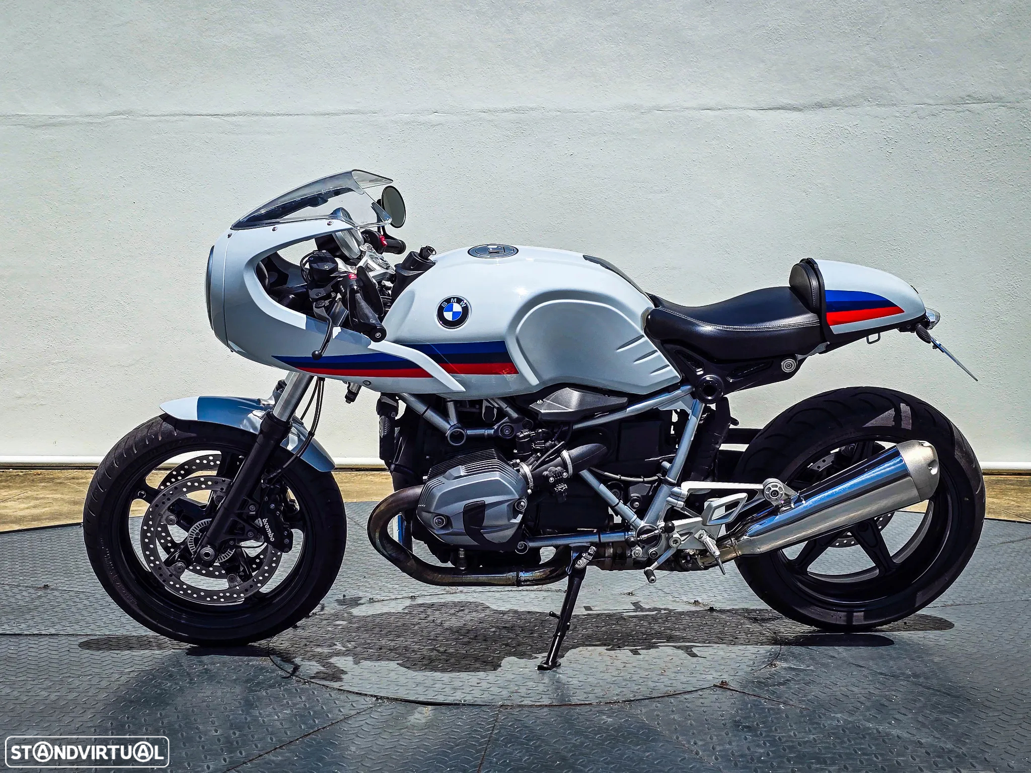 BMW R nineT Racer - 7