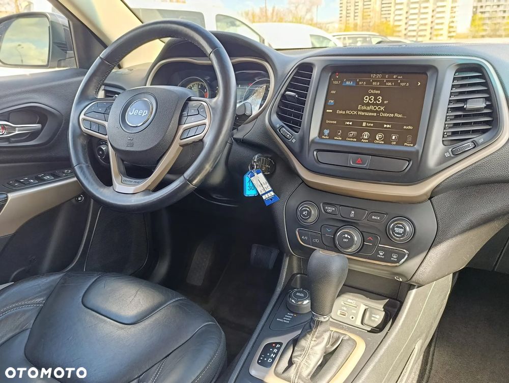 Jeep Cherokee - 5
