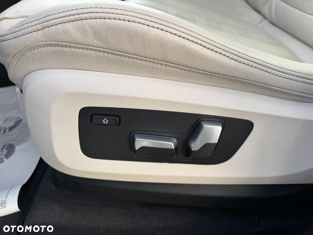 BMW X5 xDrive40i sport - 31