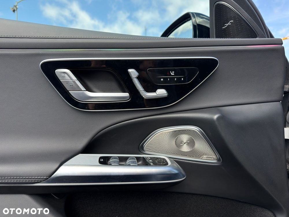 Mercedes-Benz Klasa E - 16