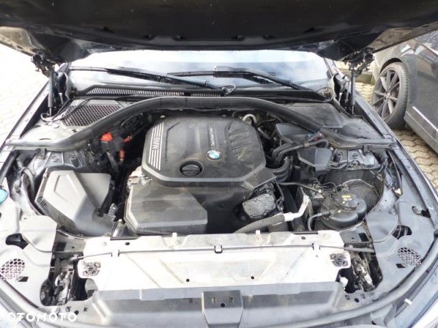 BMW Seria 3 320d Edition M Sport Shadow - 8