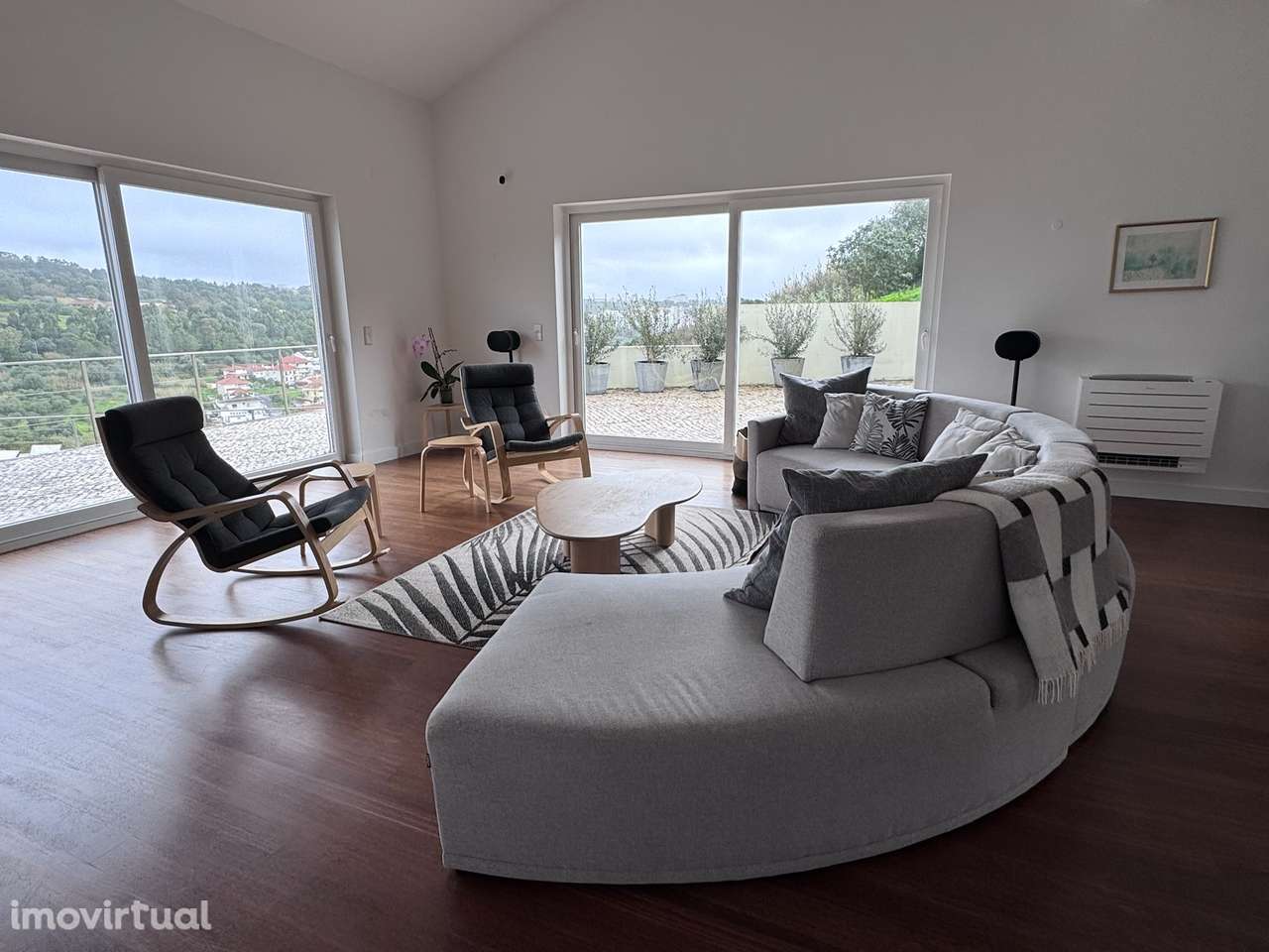 Beautiful Scandinavian Style Home - Grande imagem: 2/25