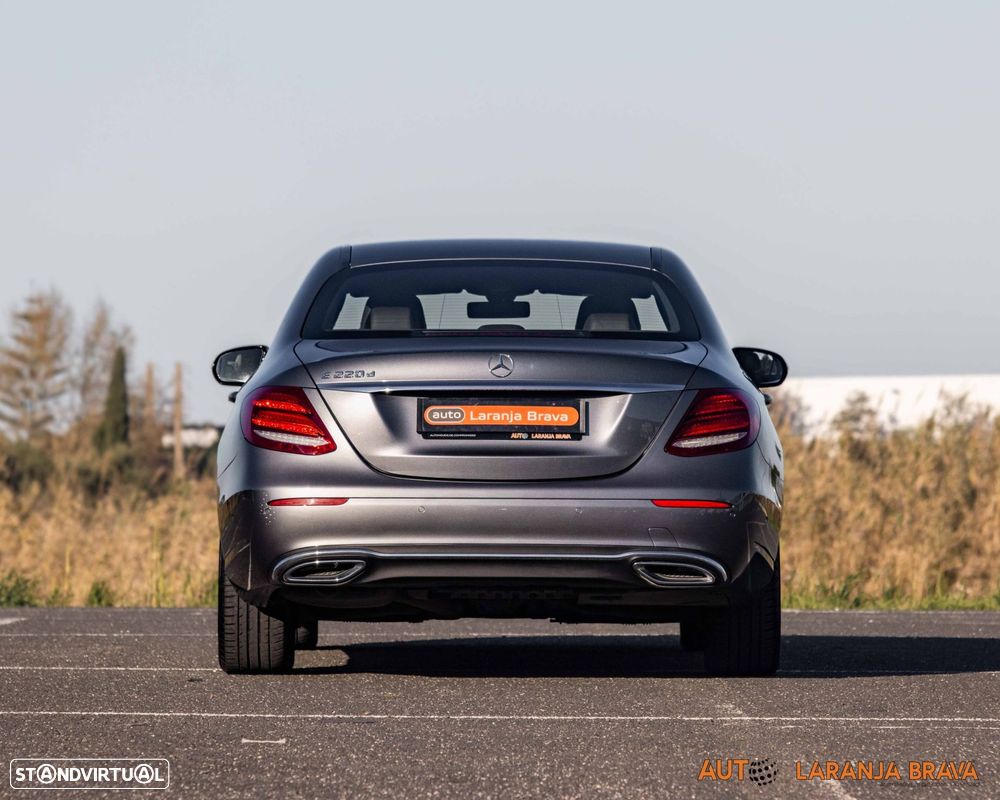 Mercedes-Benz E 220 d Exclusive - 11