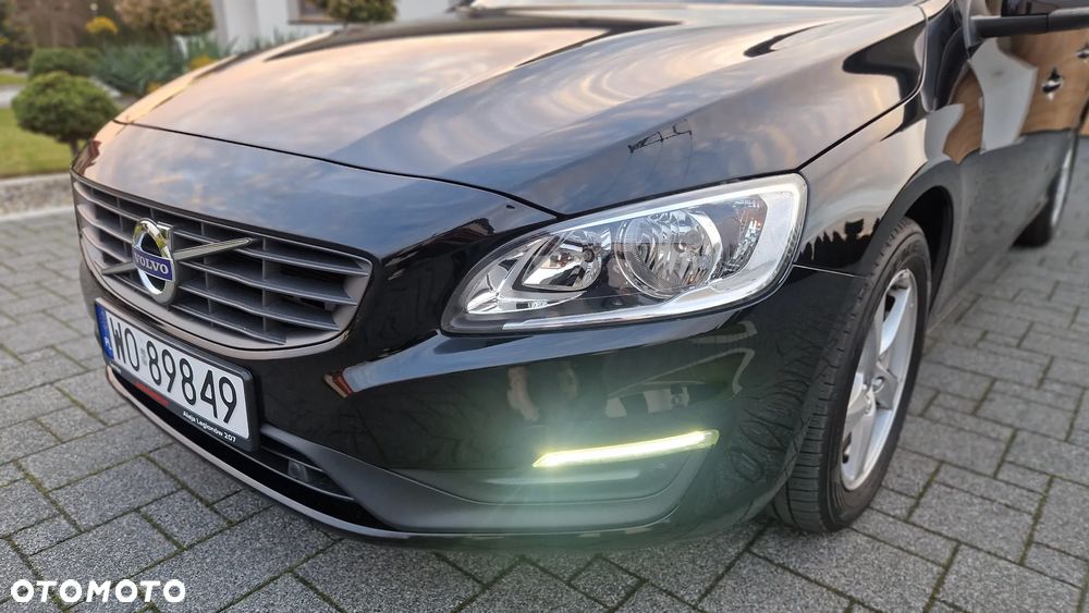 Volvo V60 D2 Kinetic - 31