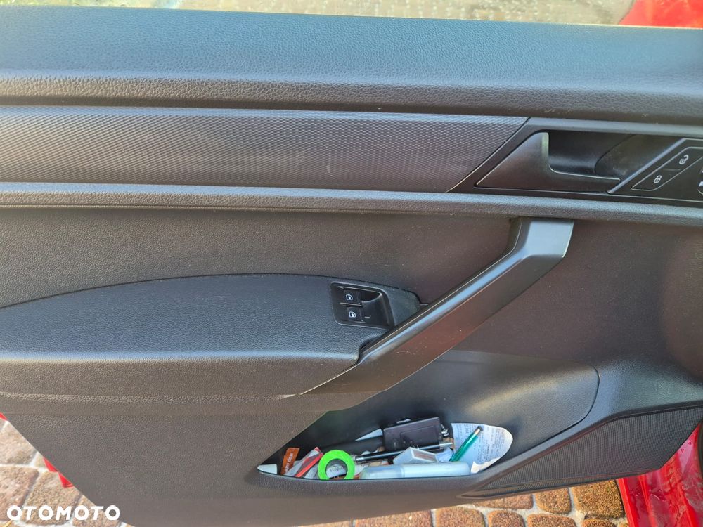 Volkswagen Caddy - 10