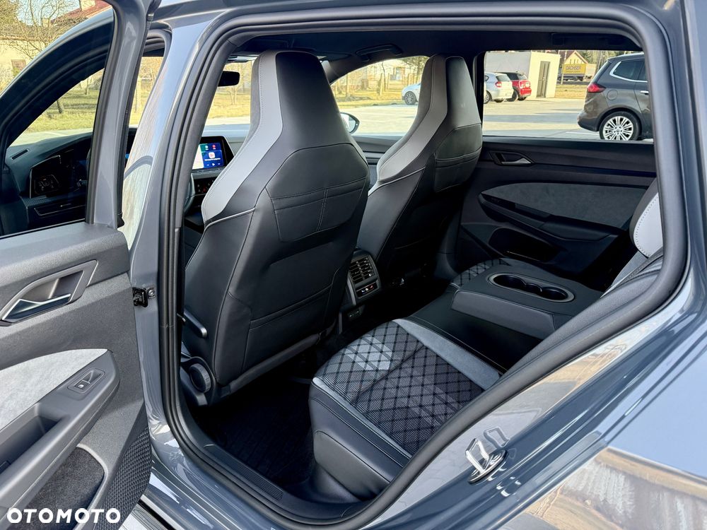 Volkswagen Golf - 19