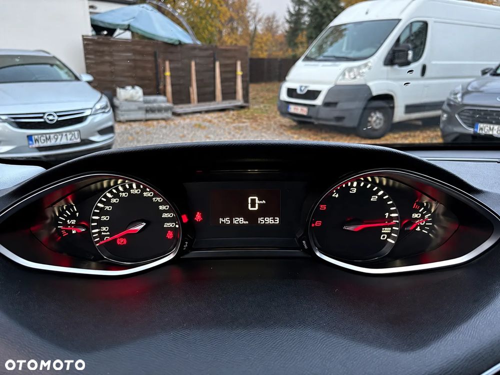 Peugeot 308 1.5 BlueHDi Allure S&S - 33