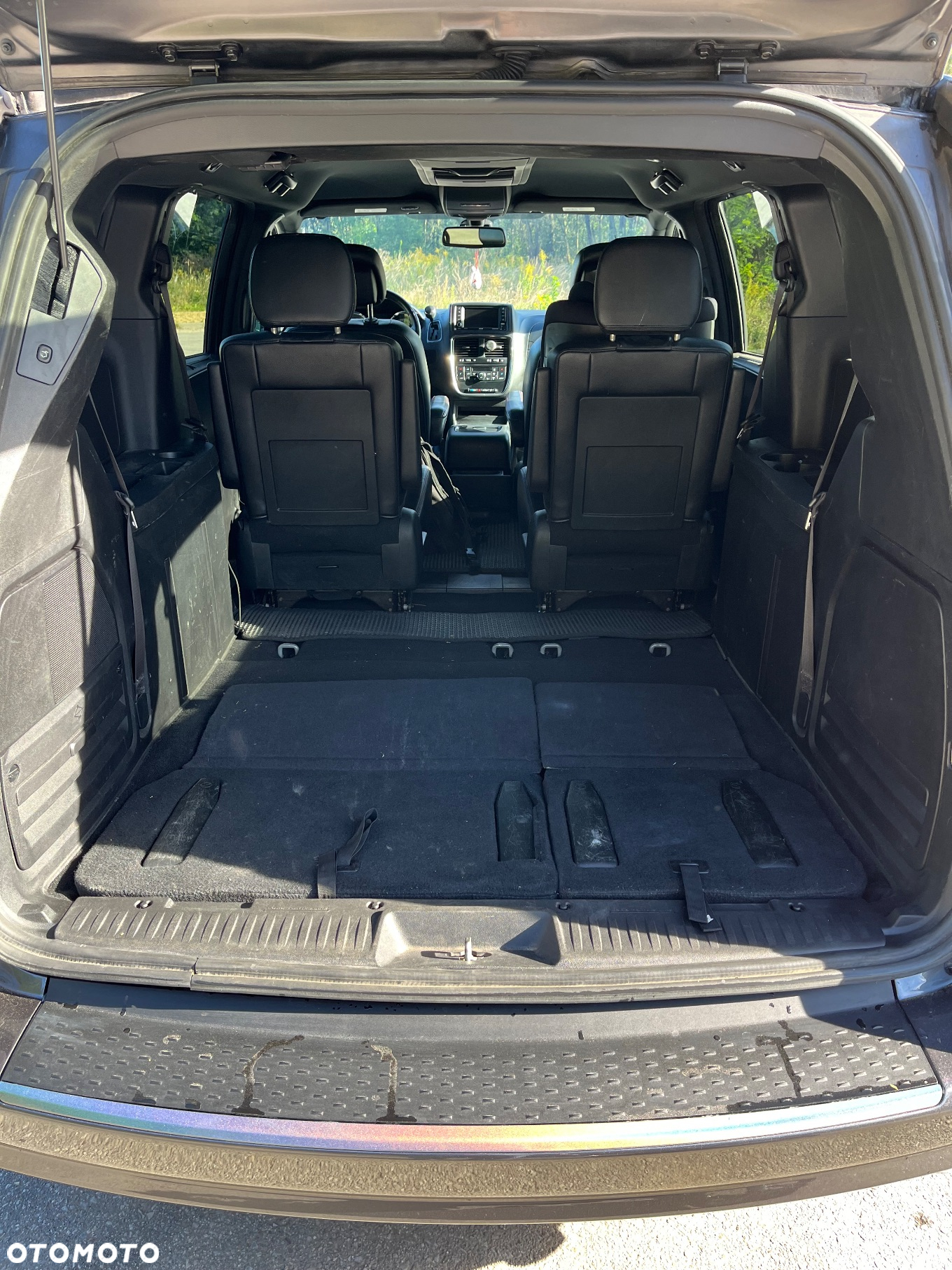 Dodge Grand Caravan - 21