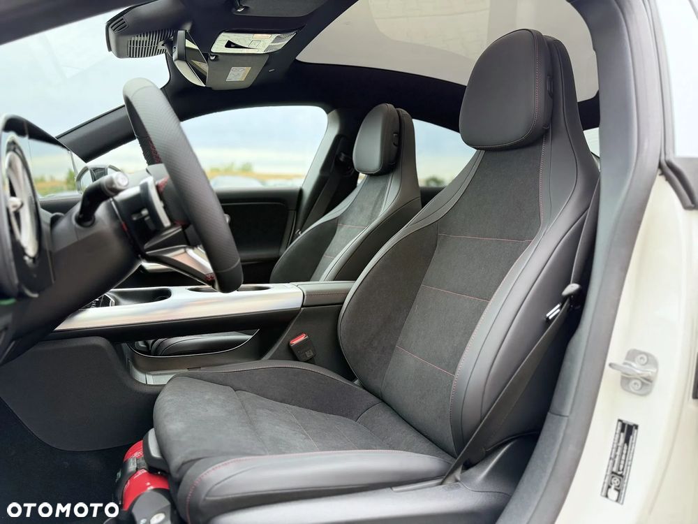 Mercedes-Benz CLA - 20