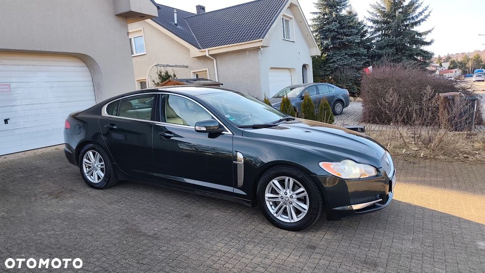 Jaguar XF 3.0 V6 Luxury - 25