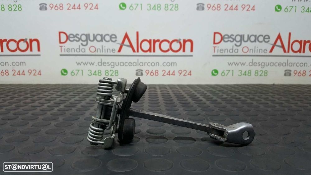 RETENTOR DA PORTA DIANTEIRA DIREITA RENAULT KANGOO EMOTION - 1