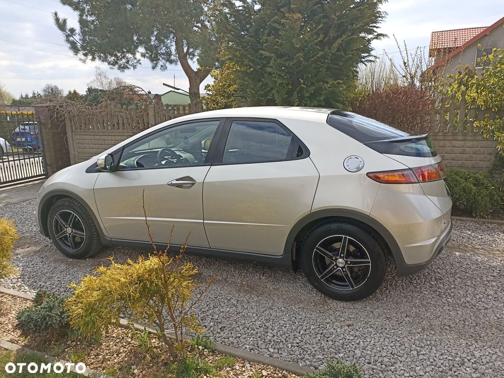 Honda Civic 1.4i-DSi - 12