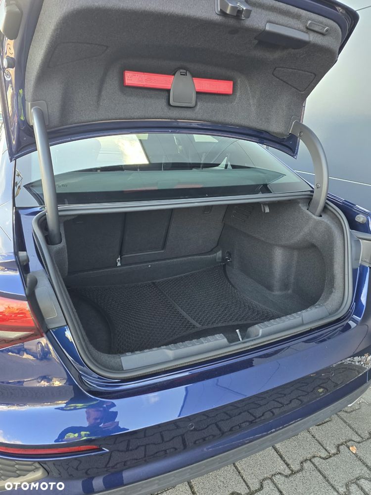 Audi A3 Limousine 40 TFSI quattro S tronic S line - 8