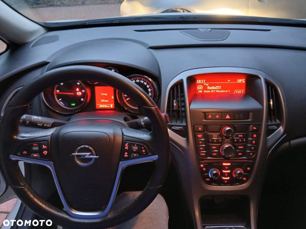 Opel Astra 1.7 CDTI DPF Active - 11