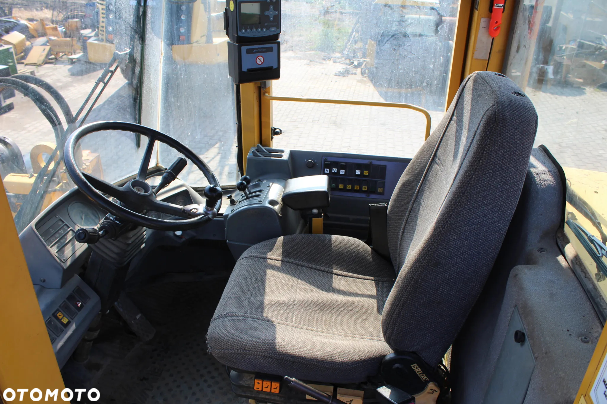 Volvo ŁADOWARKA KOŁOWA VOLVO L 90 BM z NIEMIEC - 10
