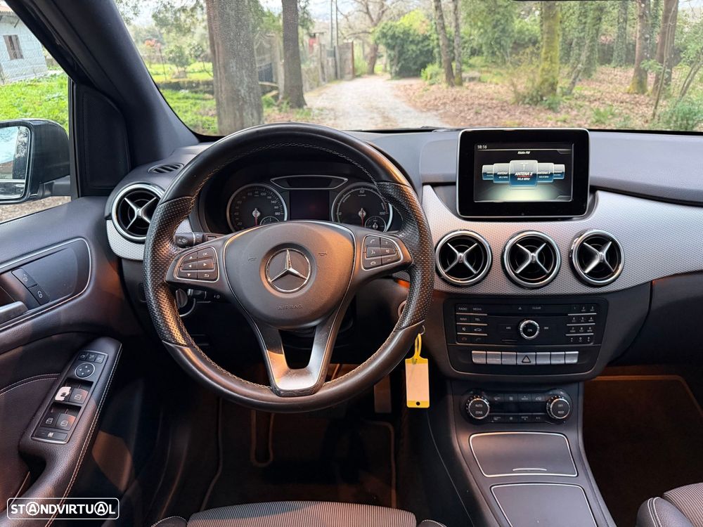 Mercedes-Benz B 250 e Electric Drive - 16
