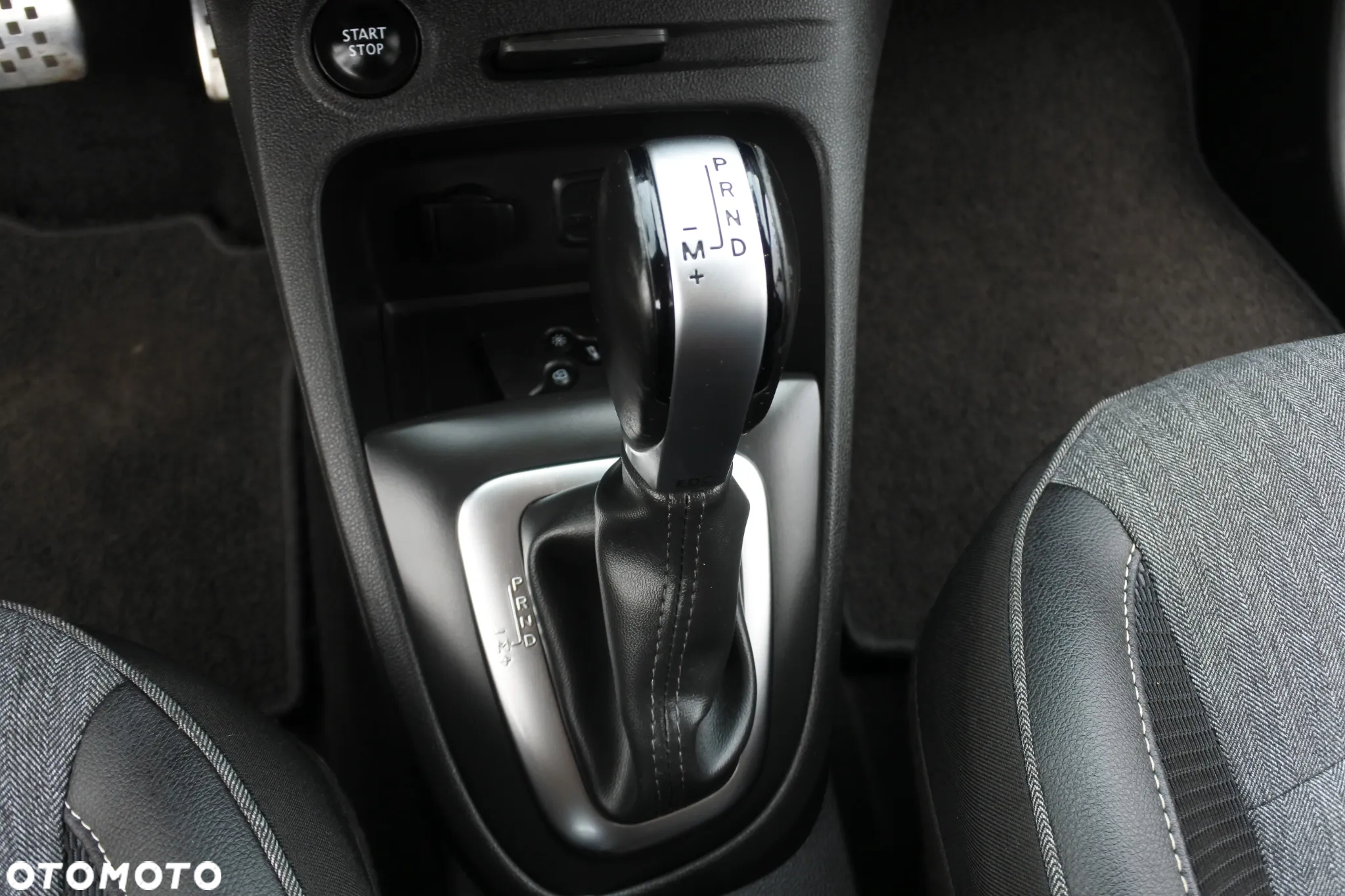 Renault Captur ENERGY TCe 120 EDC Luxe - 20