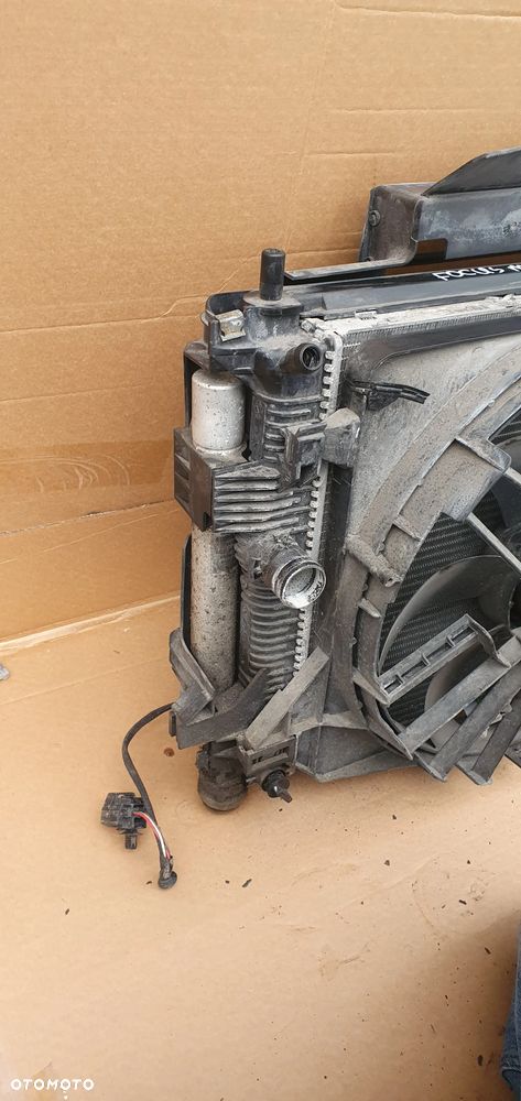 Pas przedni chłodnice wentylator żaluzja żaluzje Ford Focus MK3 1.6 TDCI BV61-8C342-BD - 4