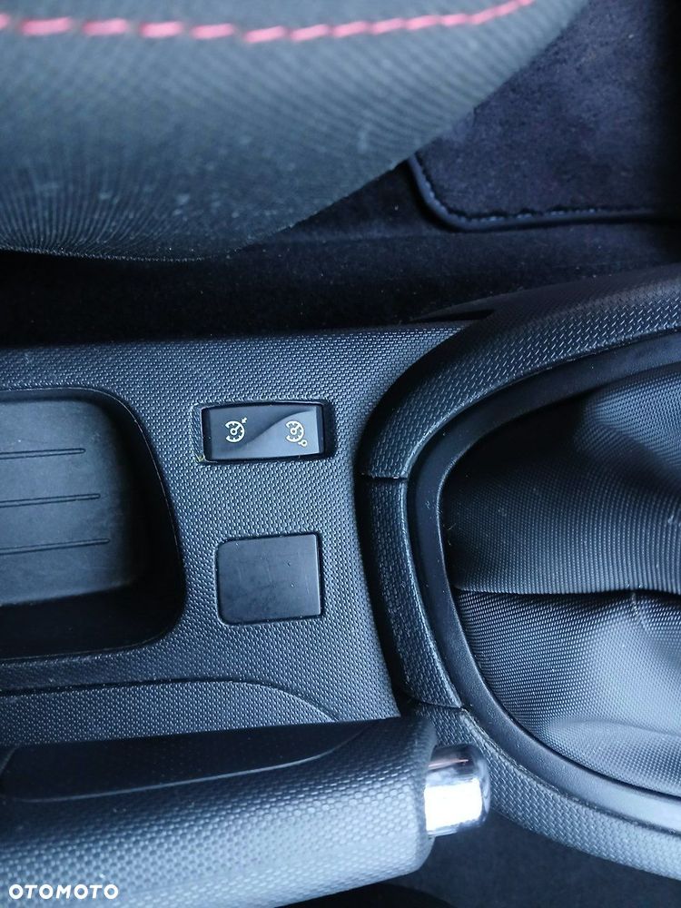 Renault Clio 1.2 16V Alize - 17