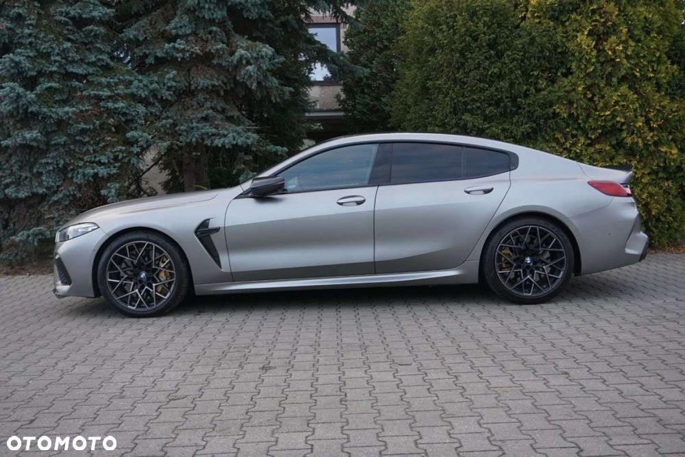 BMW M8 Competition - 3