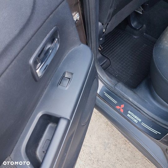 Mitsubishi ASX 1.8 DID Inform - 18