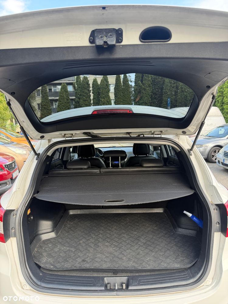 Hyundai ix35 1.6 2WD Fifa World Cup Edition - 10