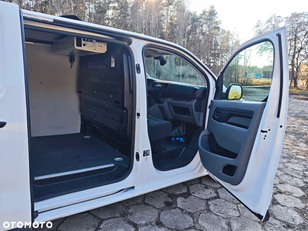 Opel VIVARO Long - 22