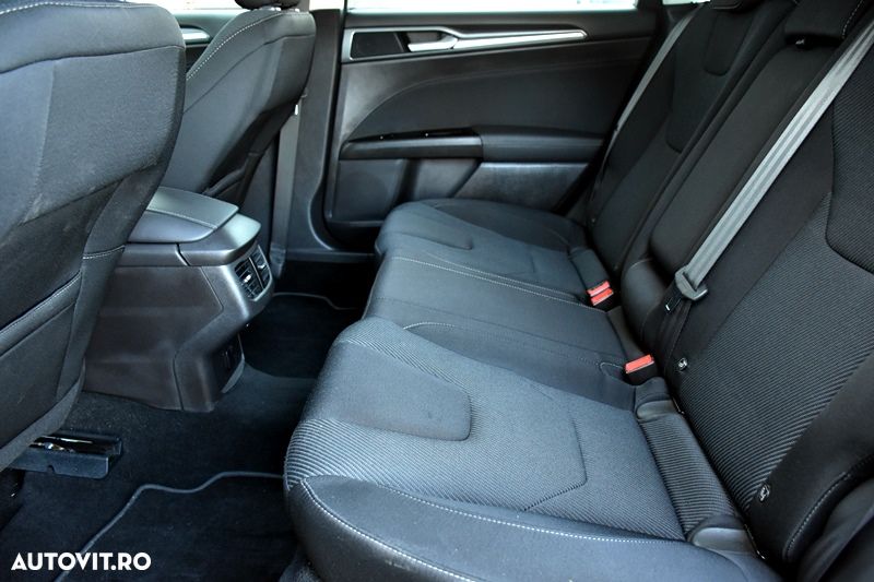 Ford Mondeo 2.0 TDCi Powershift - 17