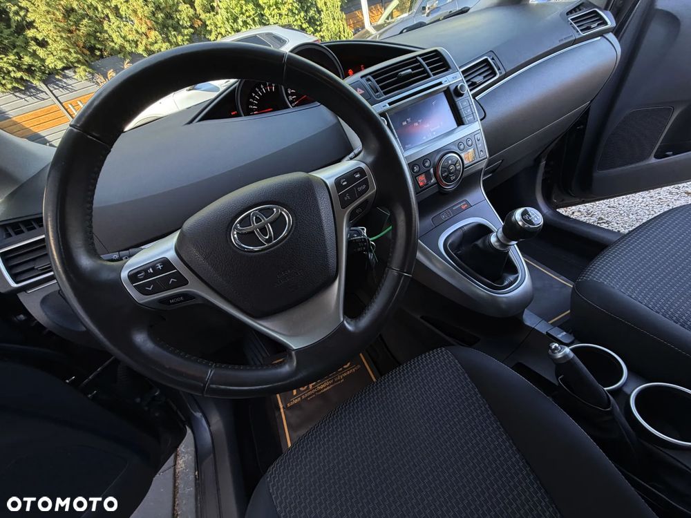 Toyota Verso - 29