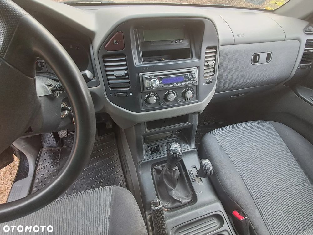 Mitsubishi Pajero 3.2 DI-D Classic - 5
