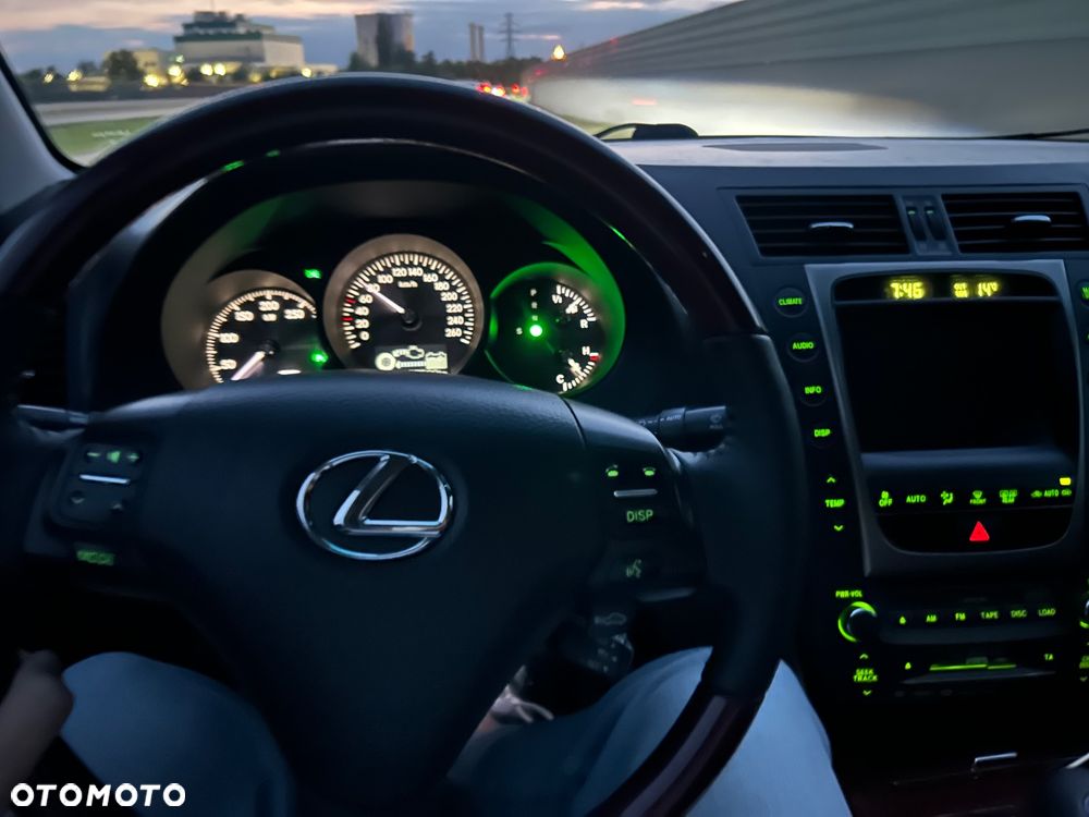 Lexus GS 450h - 27