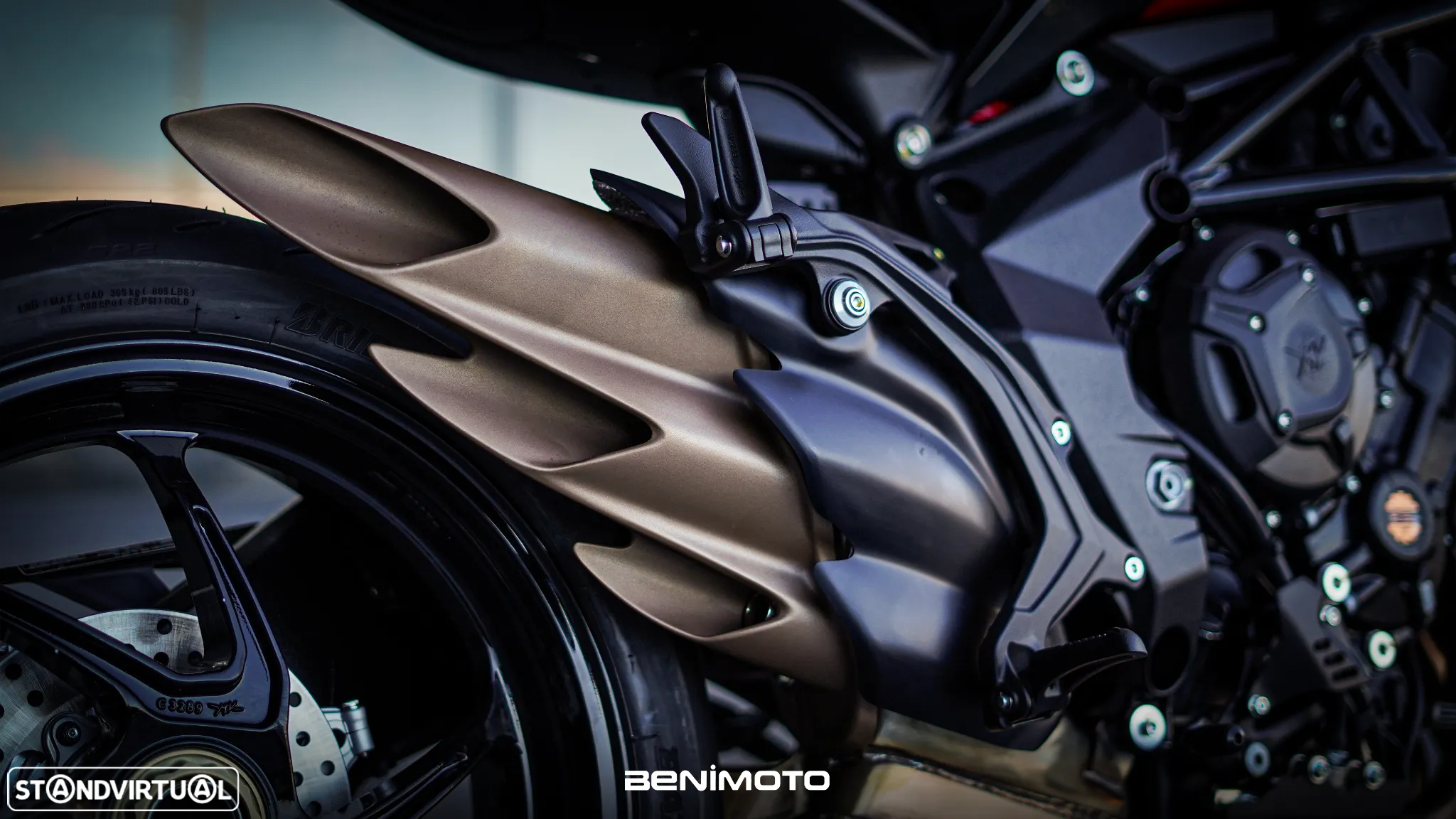 MV Agusta Brutale R - 12